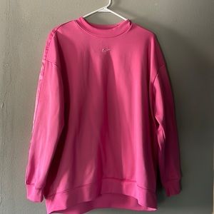 Oversized Nike pull over sweat shirt